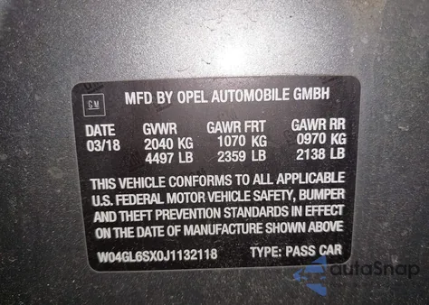 2018 Buick Regal Sportback Preferred z USA, uszkodzony, nr VIN W04GL6SX0J1132118